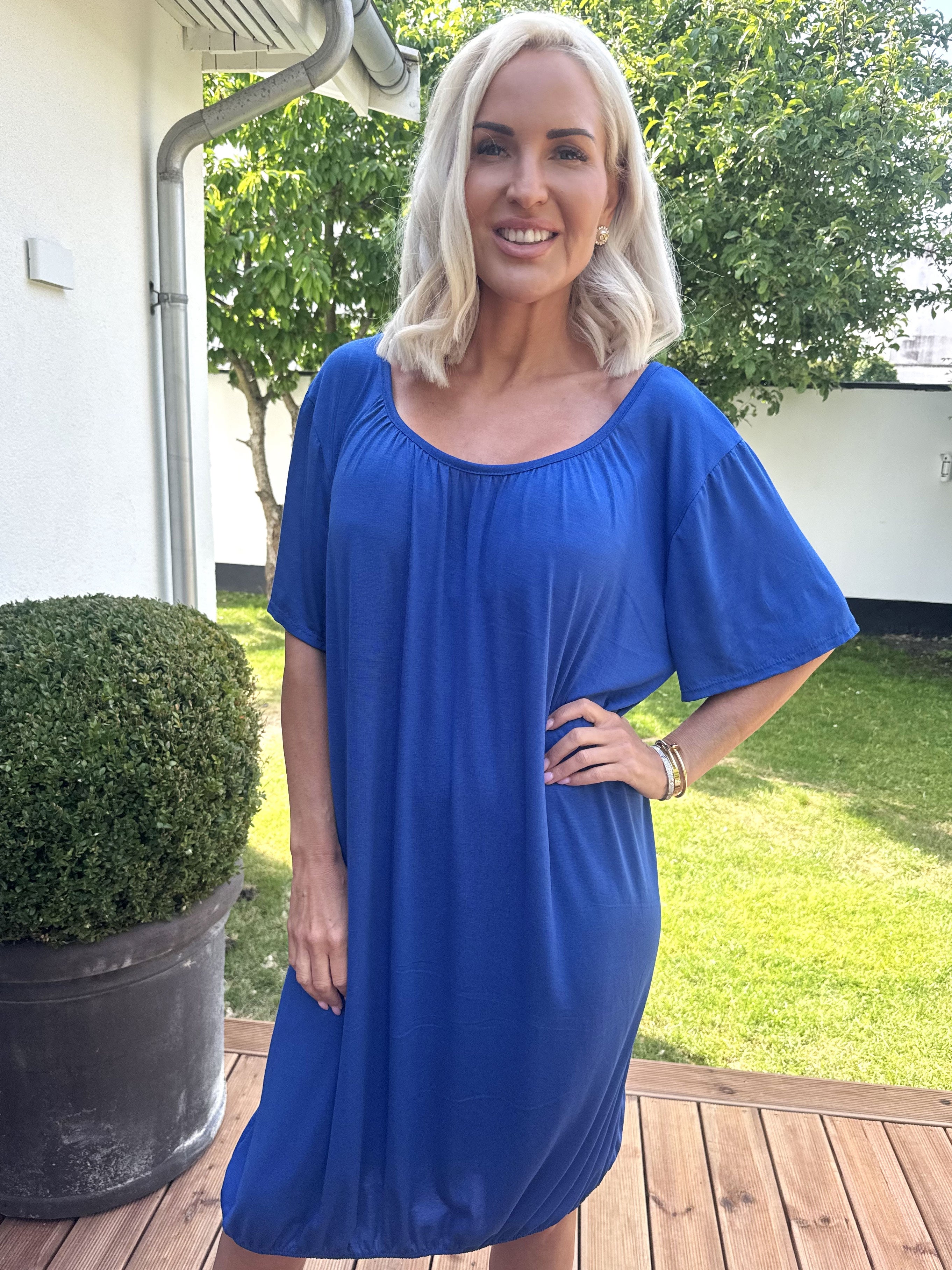 Miracle Dress - Basis kjole i viskose med elastik forneden
